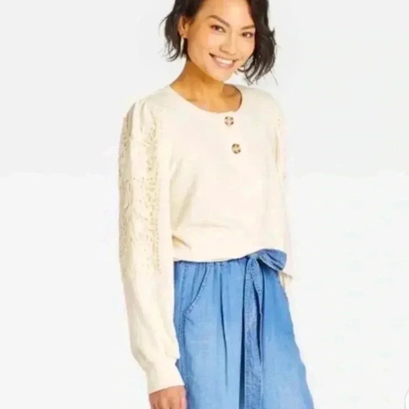 Knox Rose Women’s Henley Sweater - Picture 2 of 9